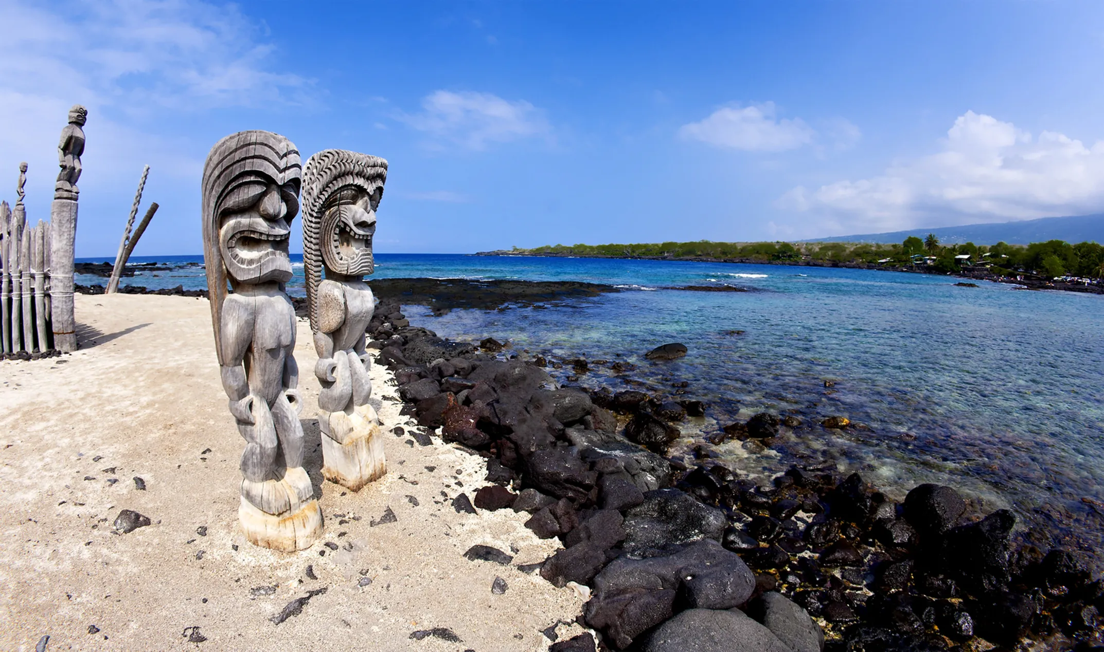 Beautiful Kona coastline showcasing the dramatic volcanic landscape and pristine waters