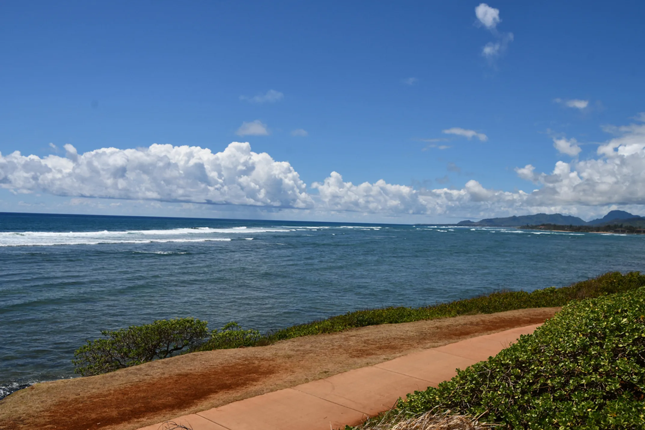 Bike rental options for exploring Ke Ala Hele Makalae coastal path