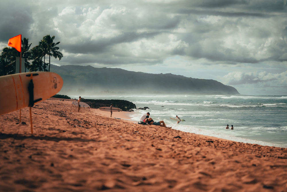 Lānaʻi landscape with red dirt trails and pristine coastline