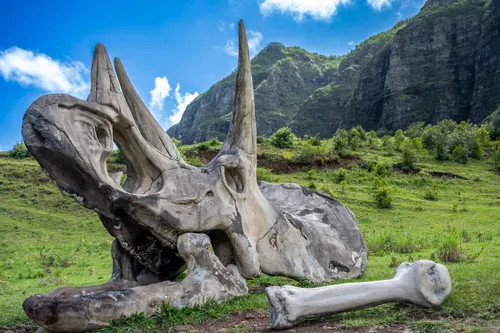 Kualoa Ranch Jurassic Valley with dramatic mountain backdrop