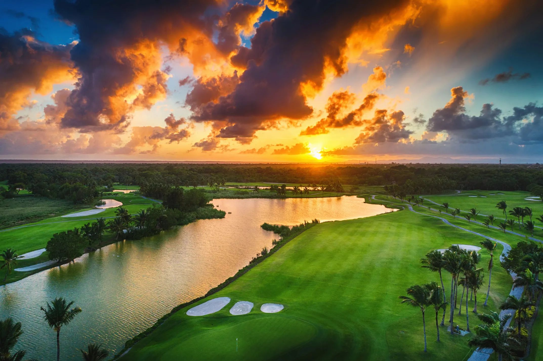Oahu golf course with Diamond Head and Honolulu skyline