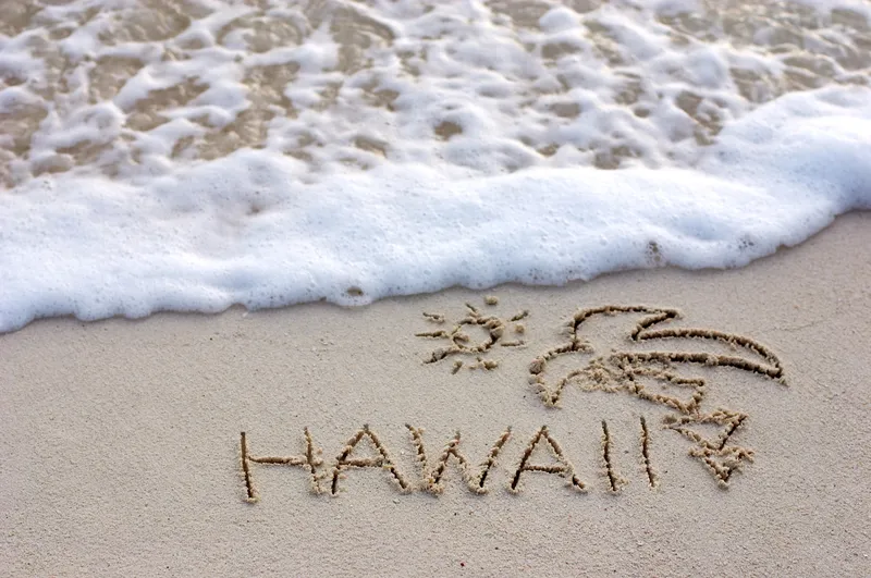 Beautiful Hawaiian landscape showcasing the welcoming spirit of first-time visitors to the islands