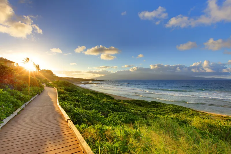 Maui's diverse landscapes from desert to tropical paradise
