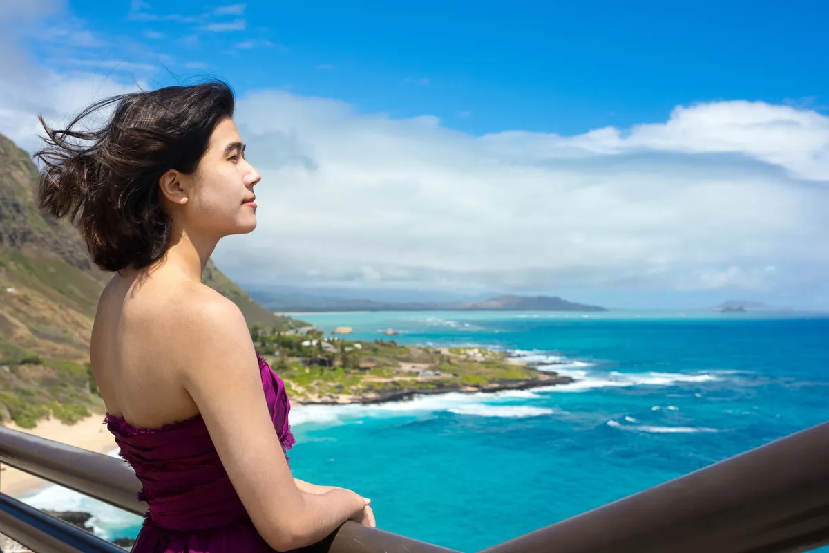 Safe ocean viewing from an elevated viewpoint in Hawaii
